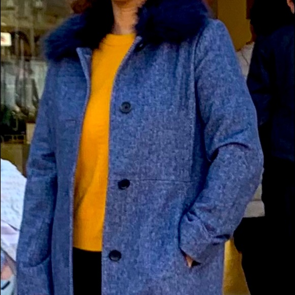 Coat - Picture 1 of 3